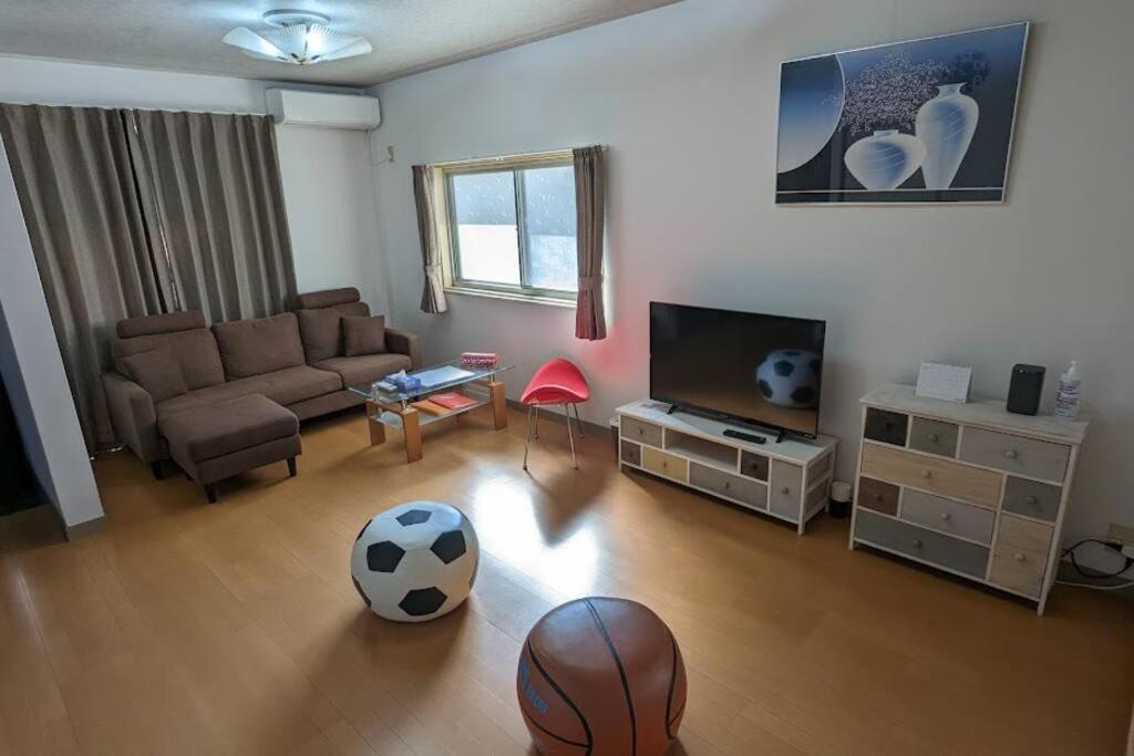 Roomy 4Br Home Sleeps 9／Shinosaka／Large Groups Екстериор снимка