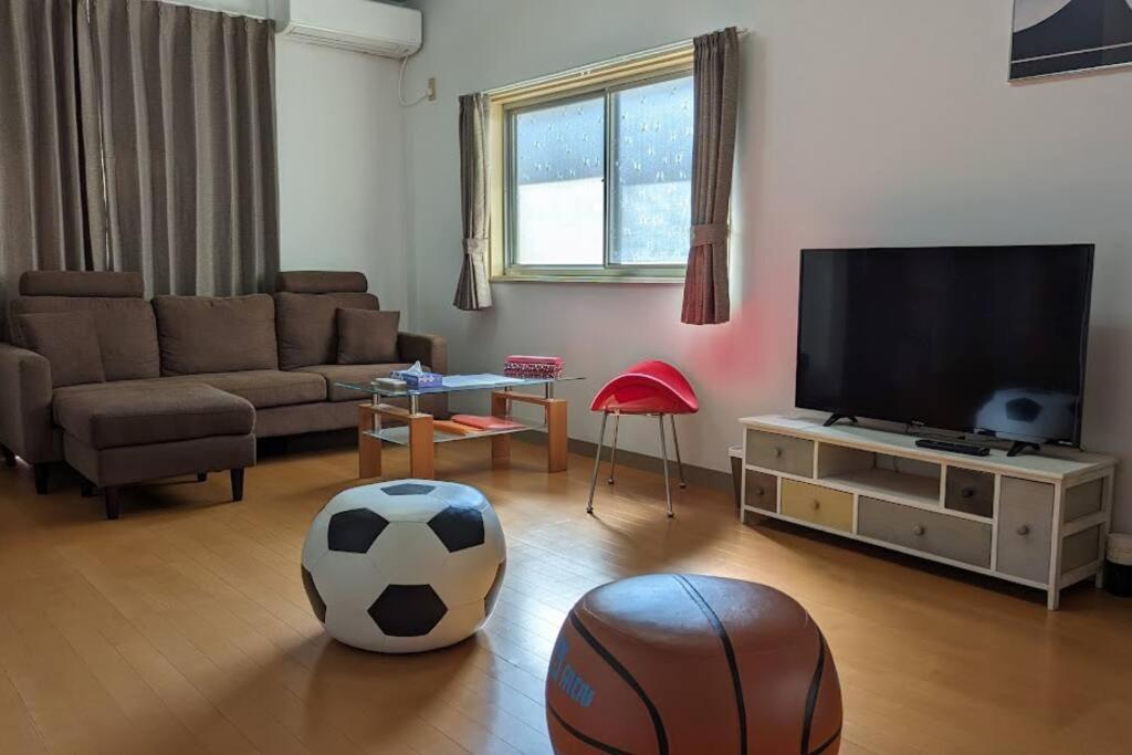 Roomy 4Br Home Sleeps 9／Shinosaka／Large Groups Екстериор снимка