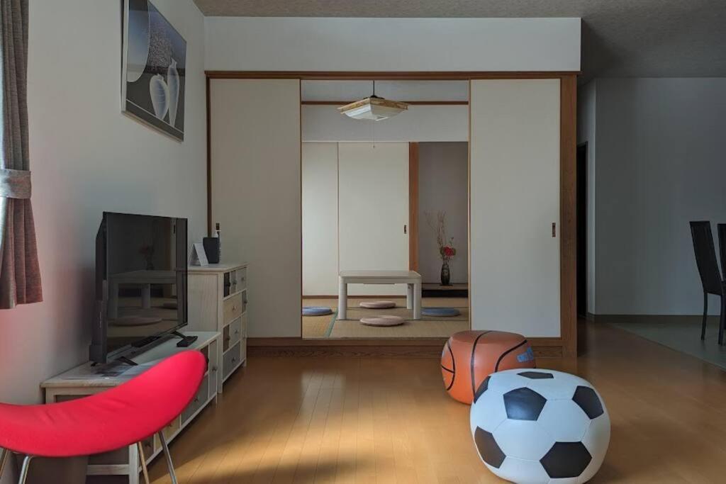 Roomy 4Br Home Sleeps 9／Shinosaka／Large Groups Екстериор снимка
